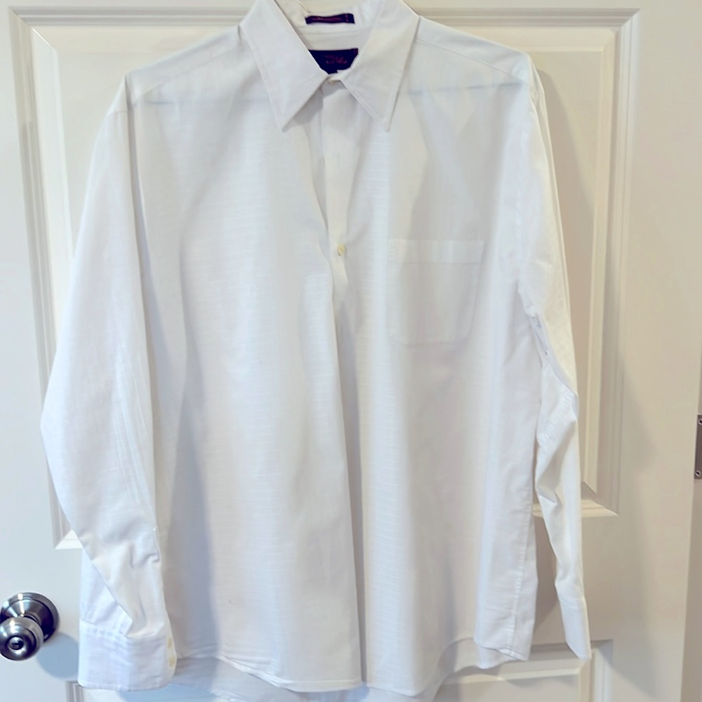 Tasso Elba White Waffle Print Dress Shirt with Front Pocket - Size Large